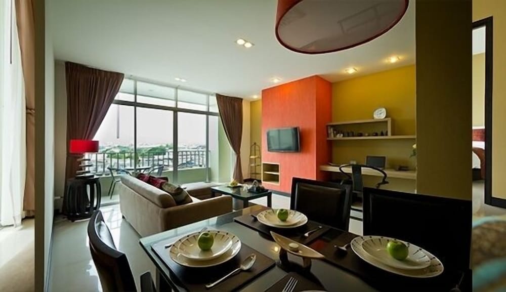 The Grand Wipanan Residence 17/26