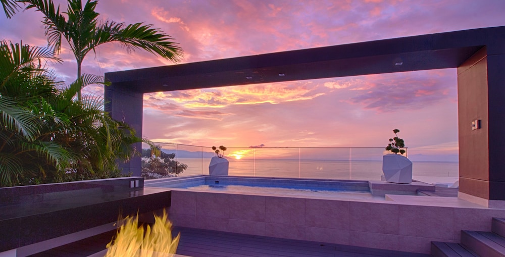 D Terrace Luxury Residences 9/50