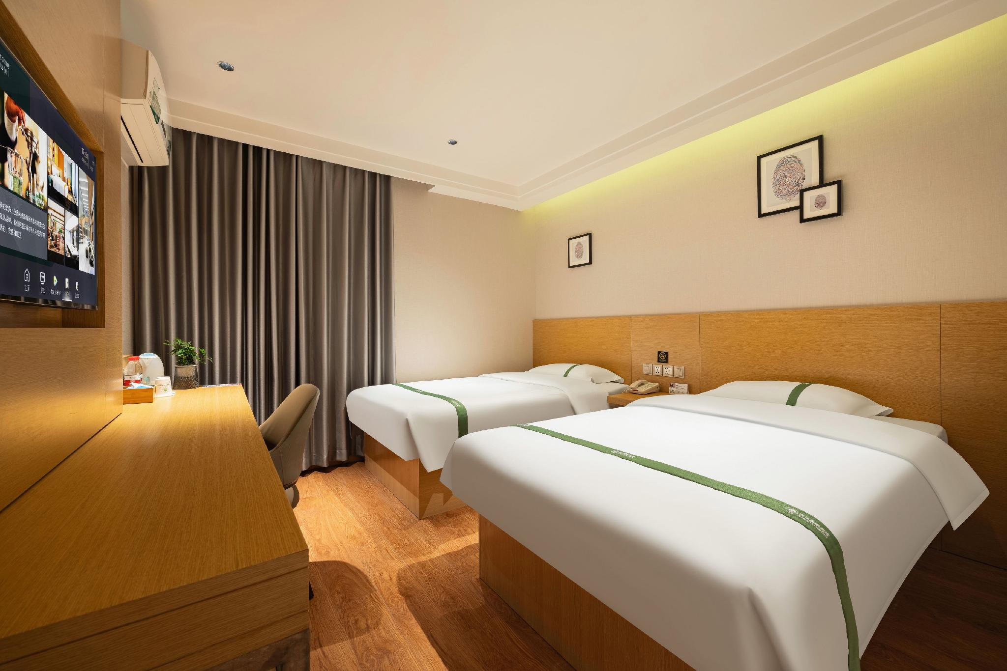 ROOM, TWIN BEDS