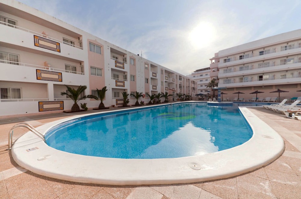 Apartamentos Vibra Tropical Garden in IBIZA