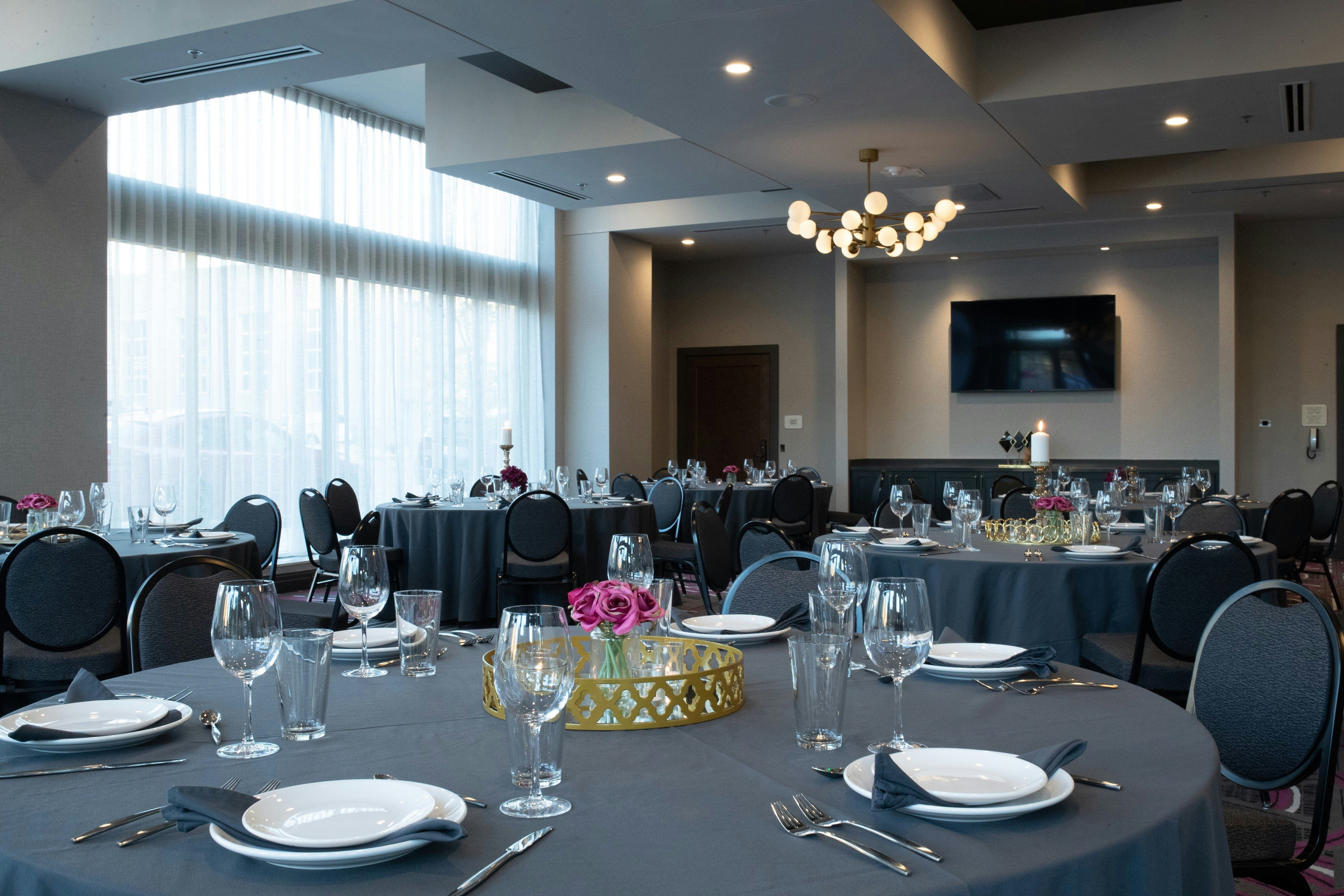 The Axis Moline Hotel Tapestry Collection By Hilton 15/15