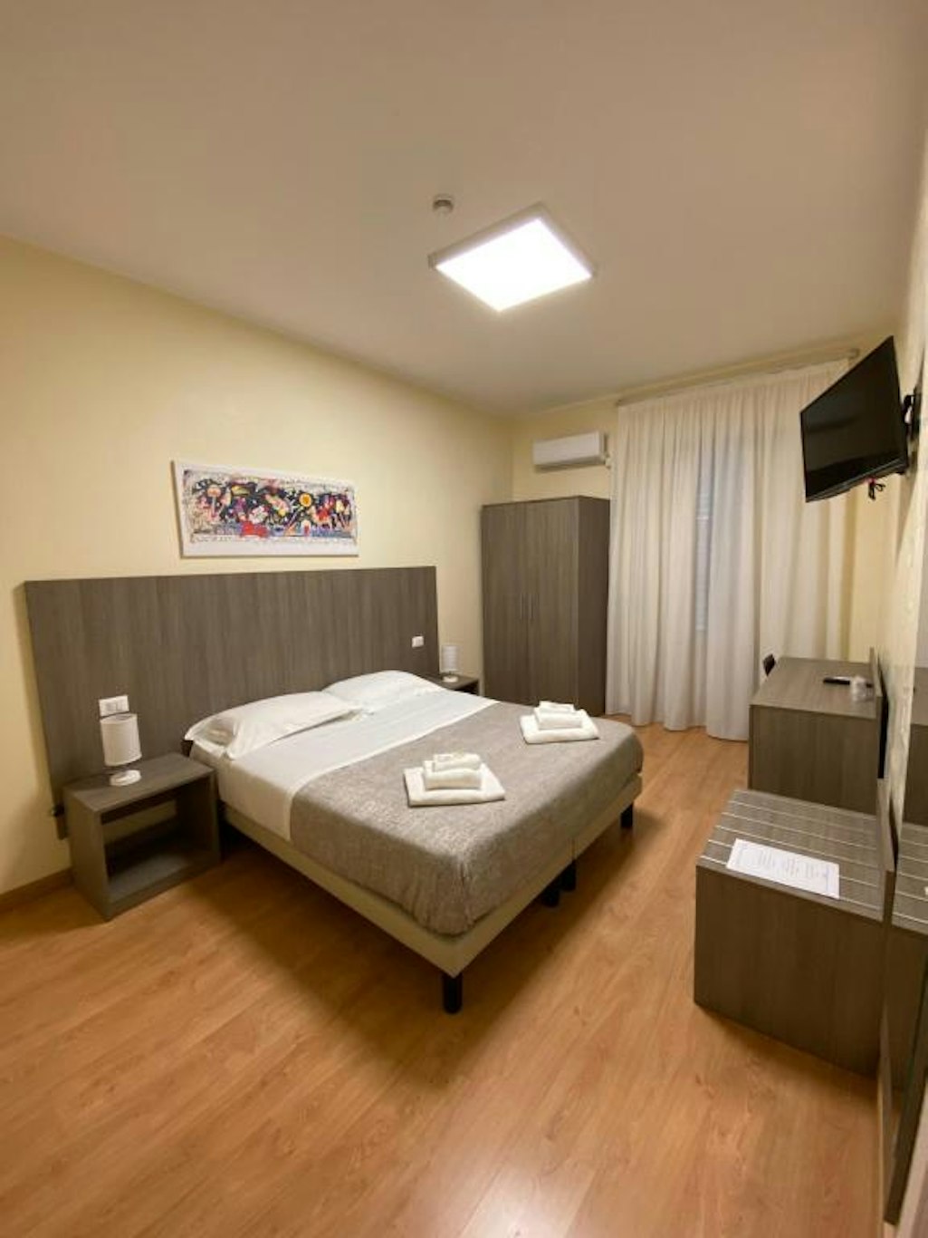55 Aira Hotel 18/36