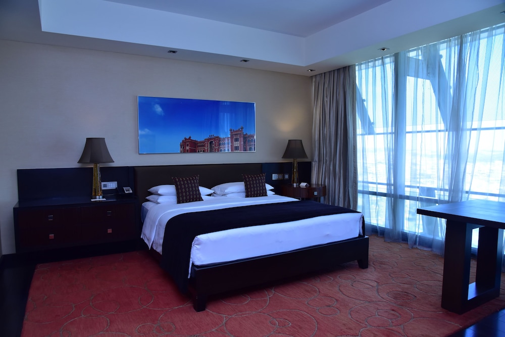 PARK HYATT HYDERABAD 19/69
