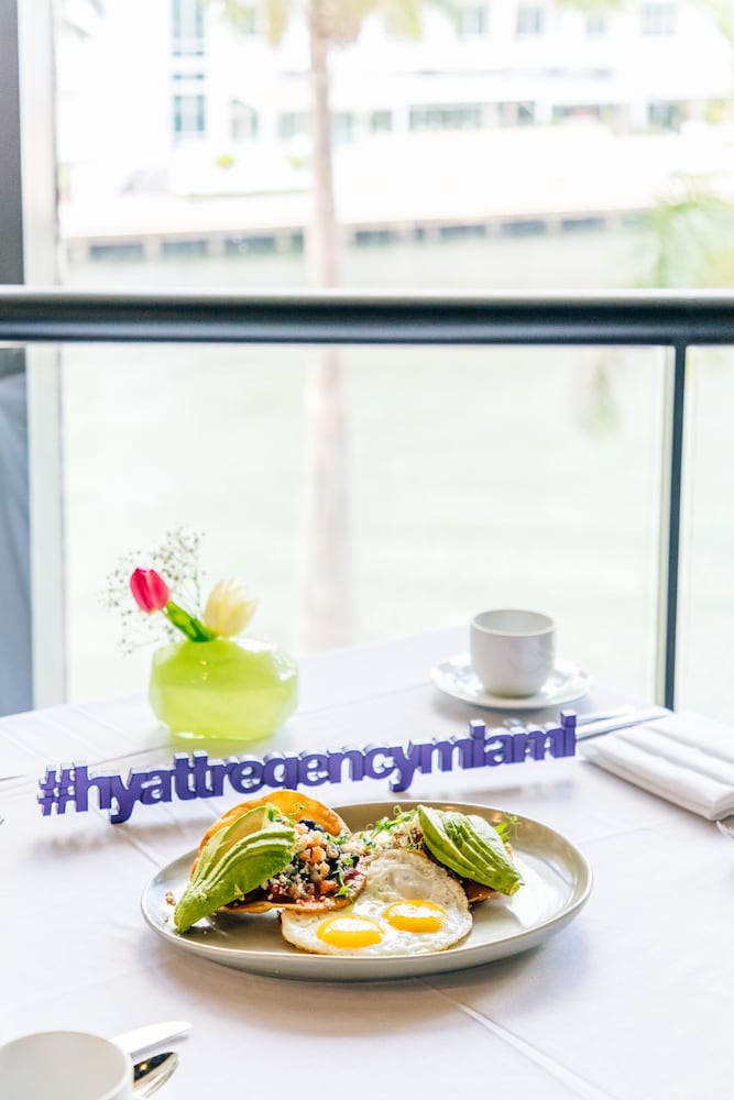 Hyatt Regency Miami 31/50