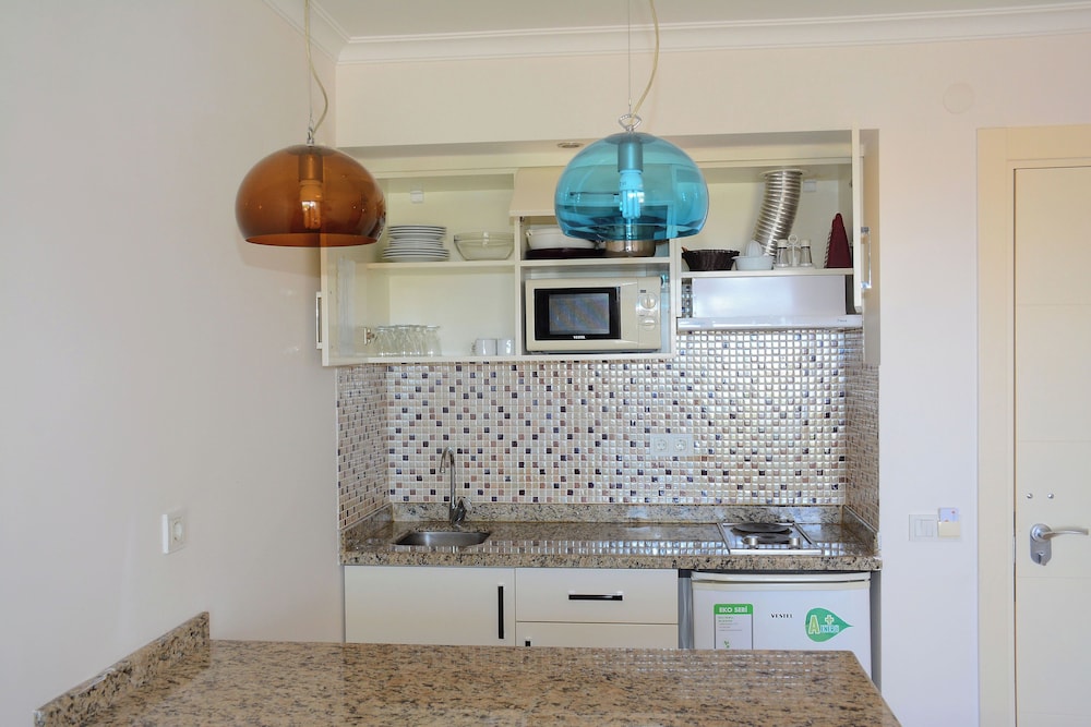 Almera Park Apartments 33/73