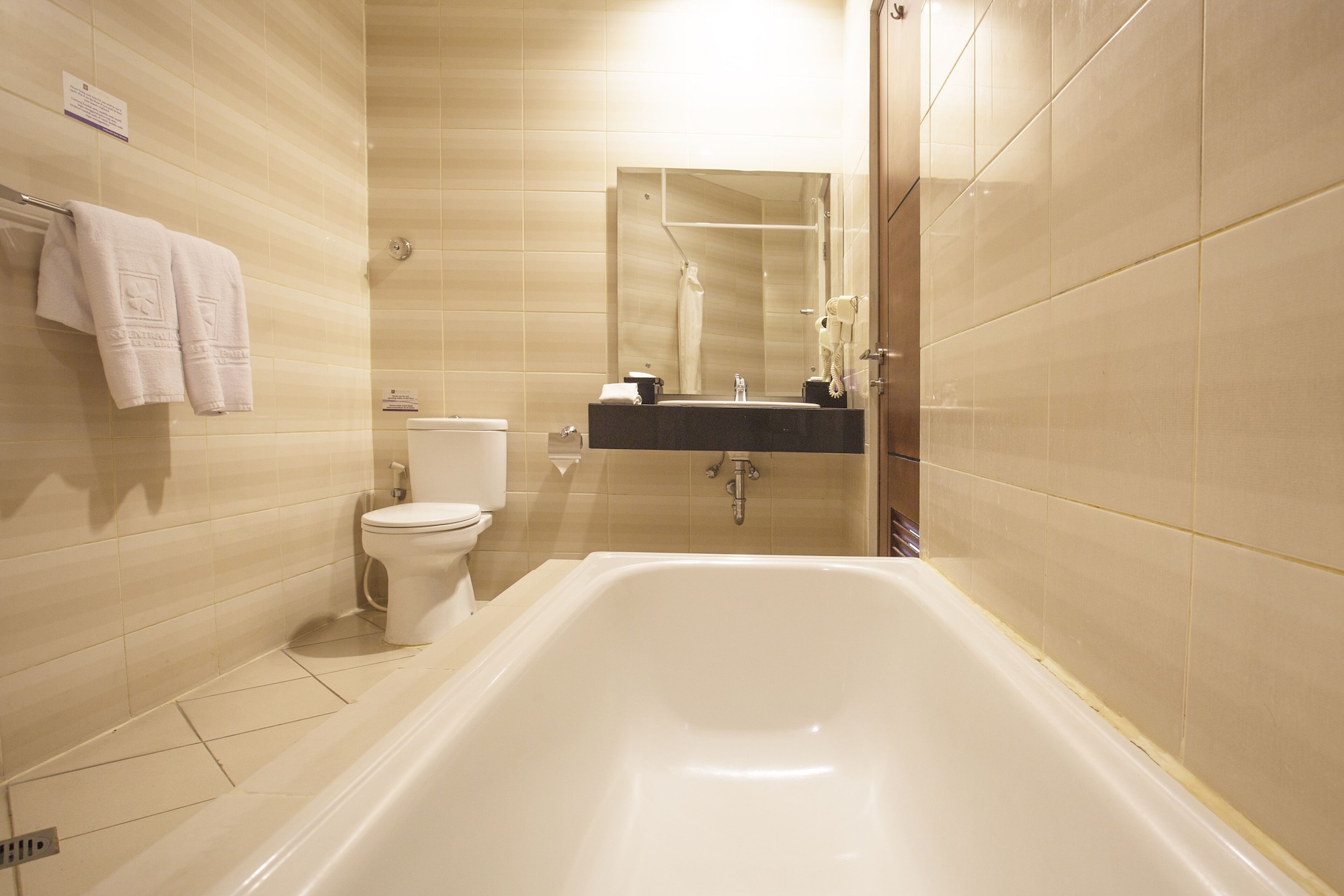 Suite 2 Bedroom.، Kuta Central Park Hotel 10/10