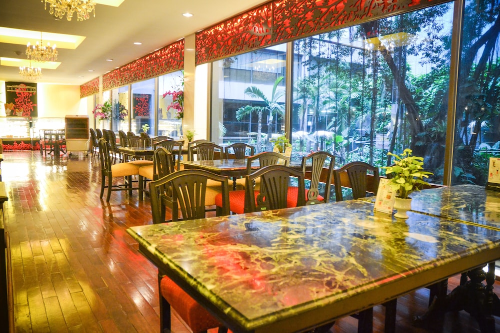 Ambassador Hotel Bangkok 35/50