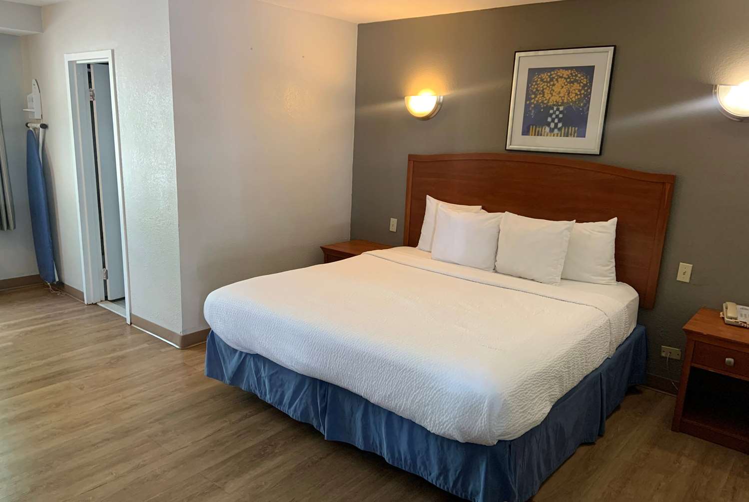 Days Inn by Wyndham Elmsford / White Plains 5/22