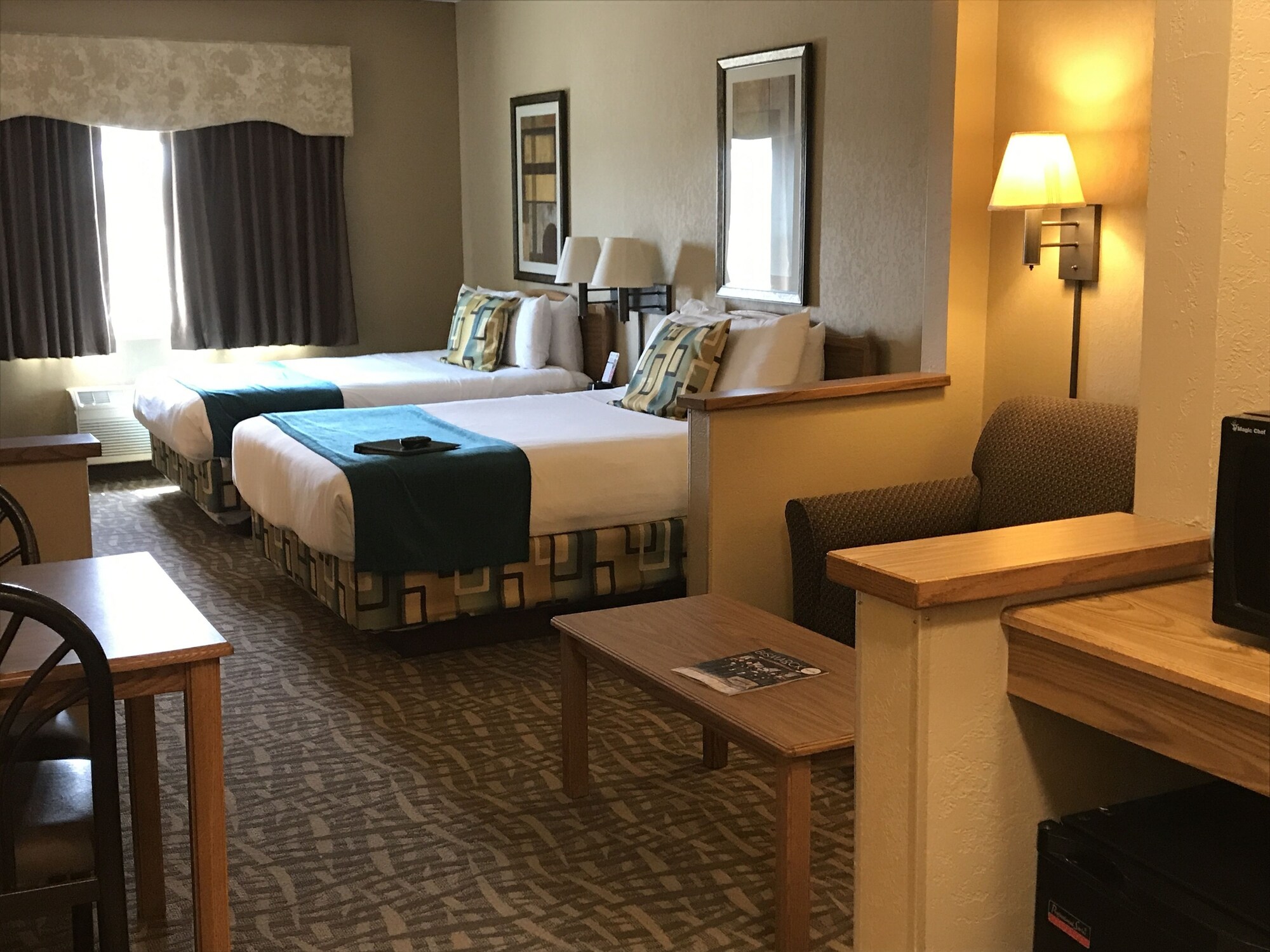 جناح بسريرين كوين، Expressway Suites Bismarck 7/10