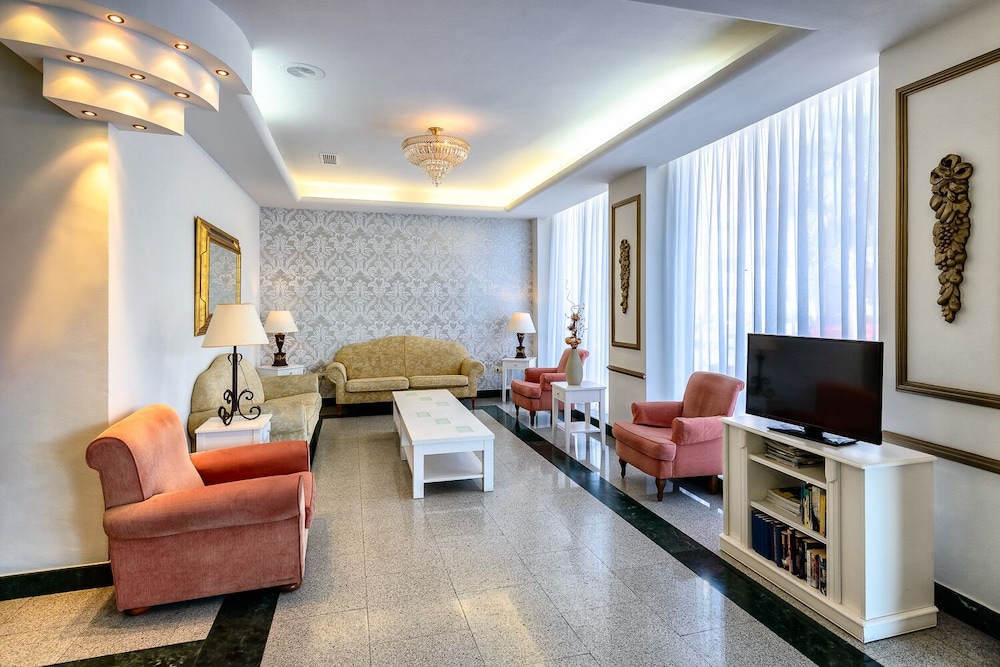 Hotel Santa Rosa 34/58