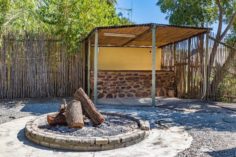 Shumba Valley Lodge 18/50