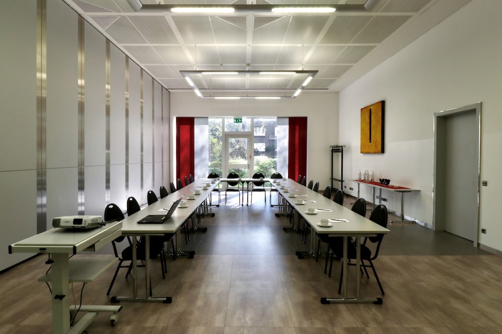 Webers Hotel im Ruhrturm Essen by Accor 54/61