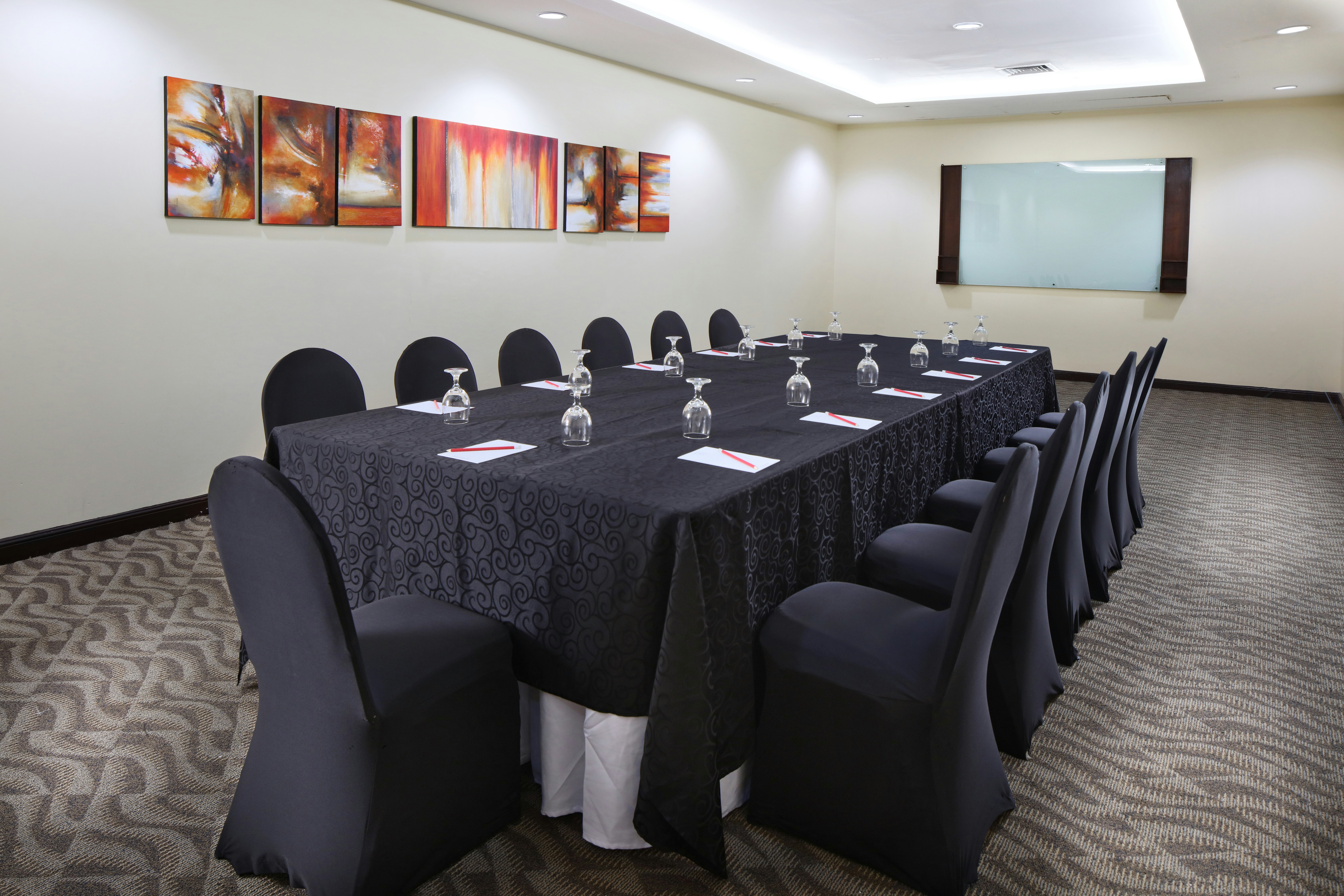 The Heritage Hotel Manila 87/100