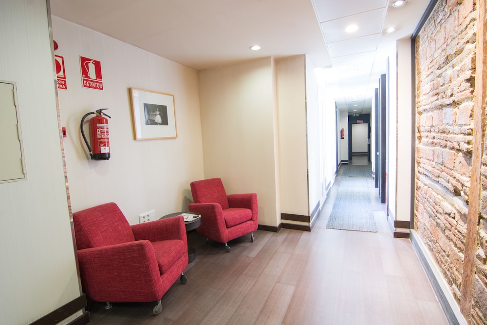 Petit Palace Arenal 37/50