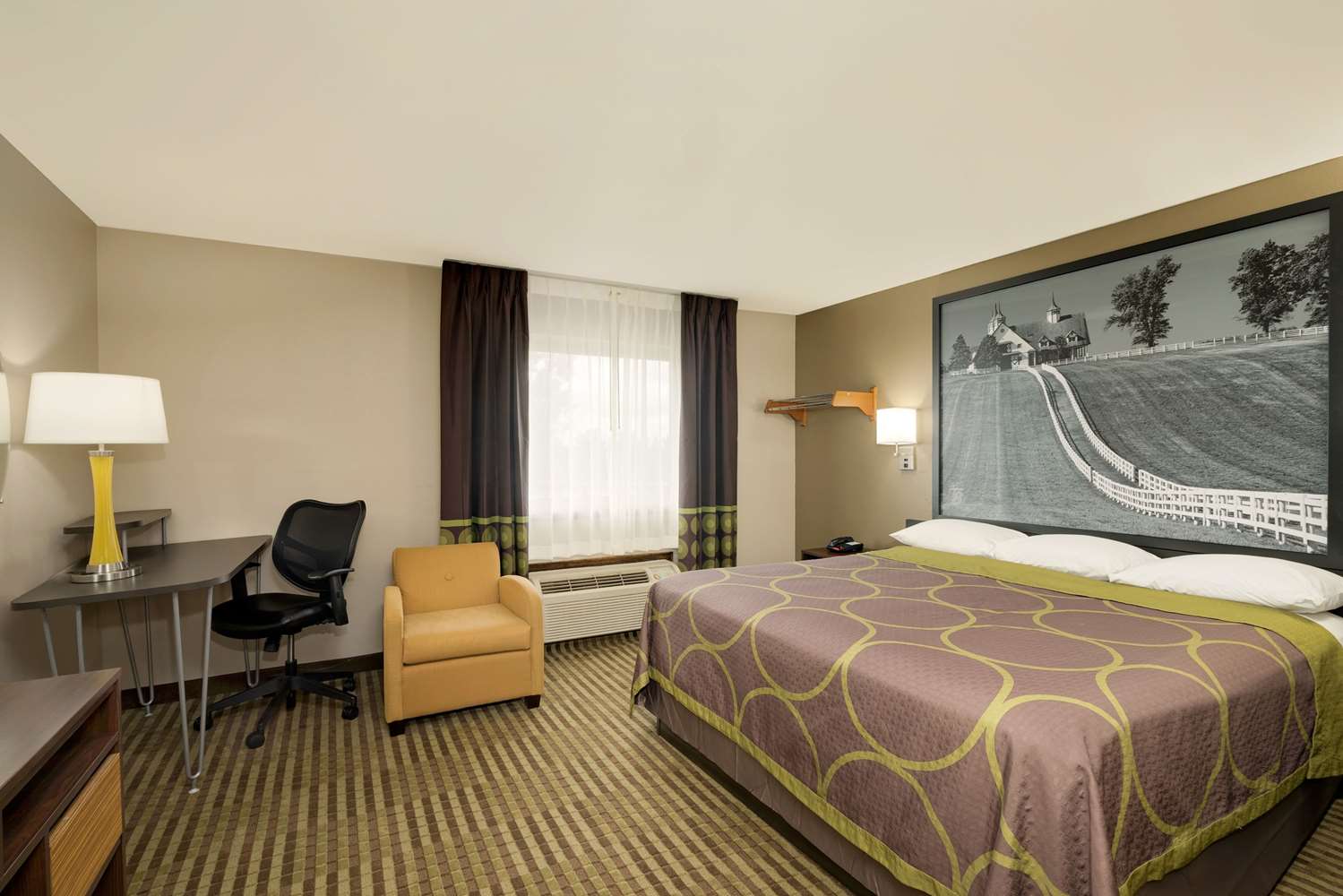 Super 8 by Wyndham Lexington/Hamburg Area 11/19