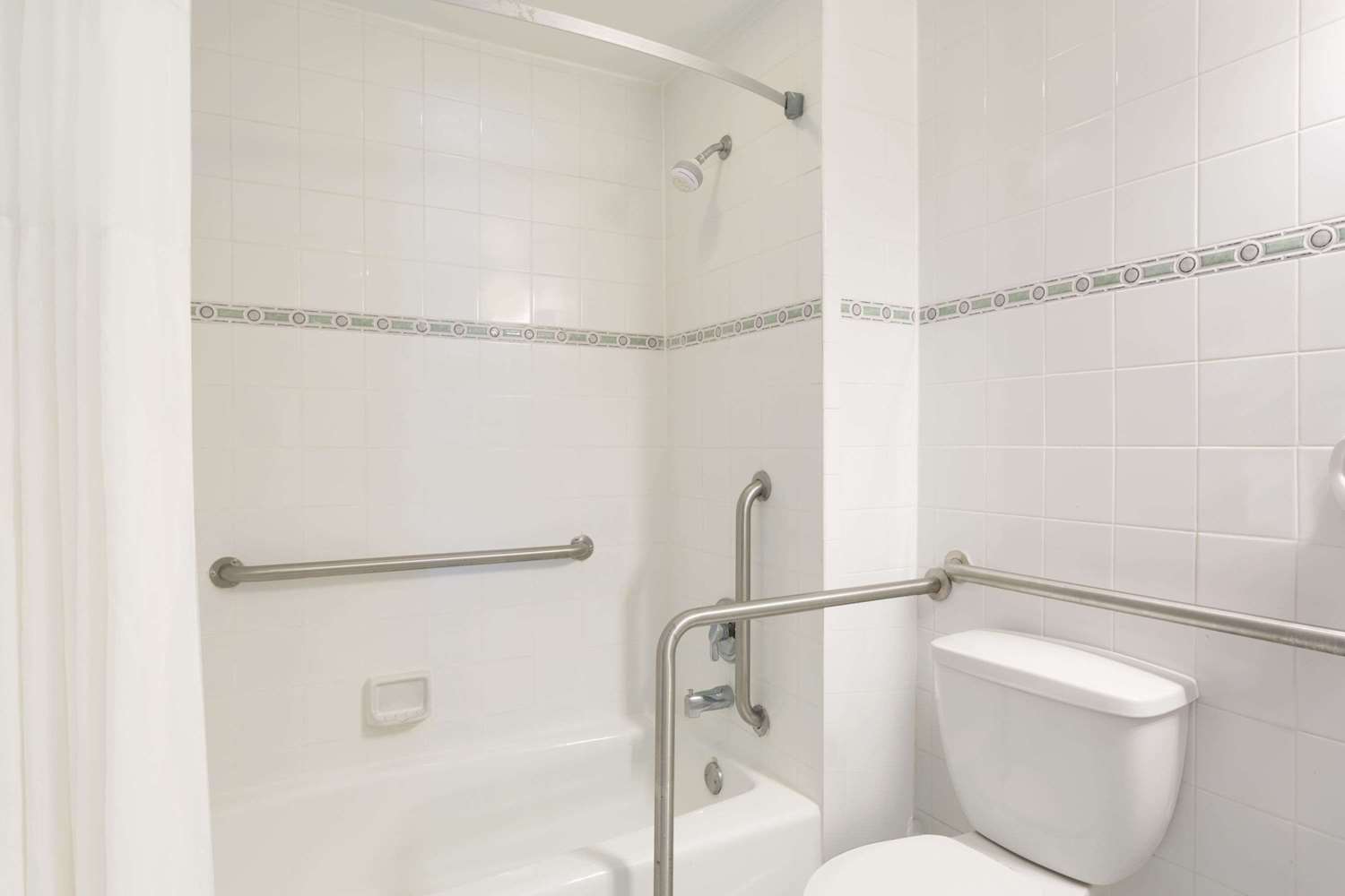 Days Inn By Wyndham Miami Airport North 31/32
