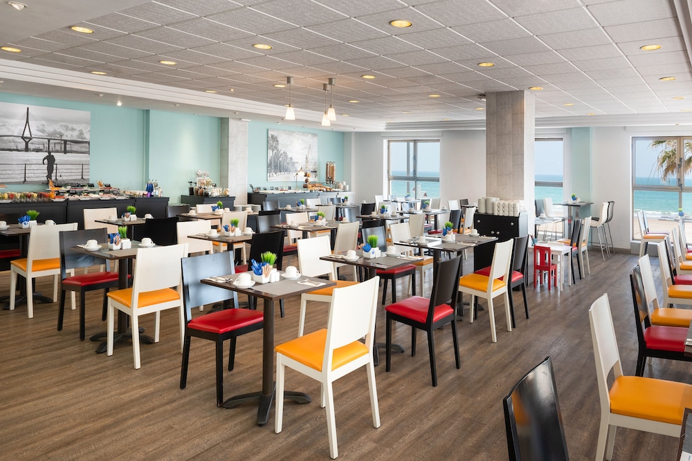 Hotel Cadiz Paseo Del Mar Affiliated By Melia 54/68