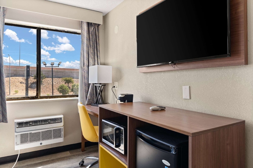 Days Inn by Wyndham Albuquerque I-25 29/50