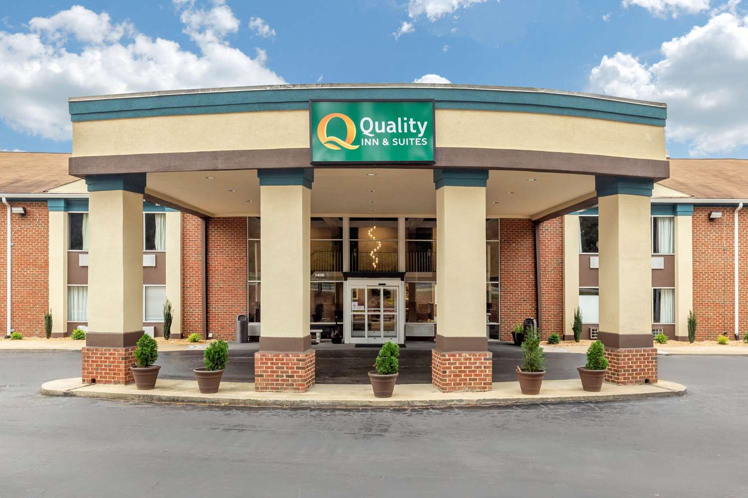 Quality Inn and Suites Apex Holly Springs 1/15