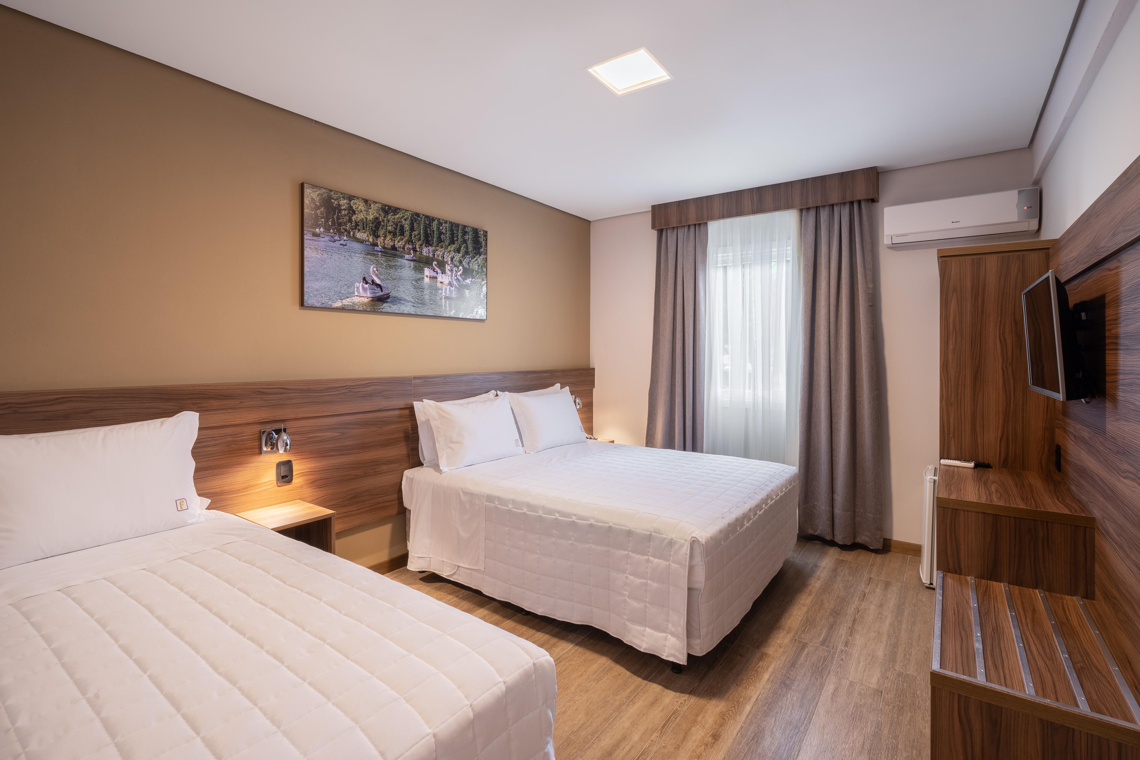 Superior, Triple