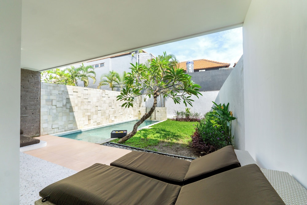 Jays Villas Umalas 28/50