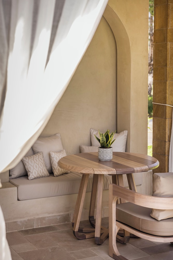 Thalassa Boutique Hotel 44/77