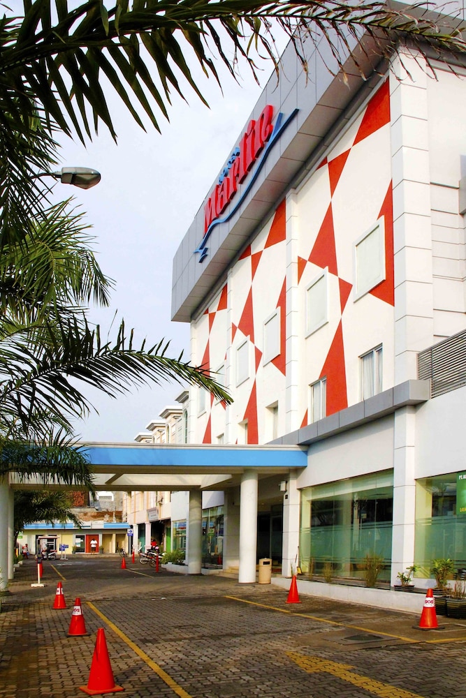 Hotel Marlin Pekalongan by Dafam Hotels 4/69