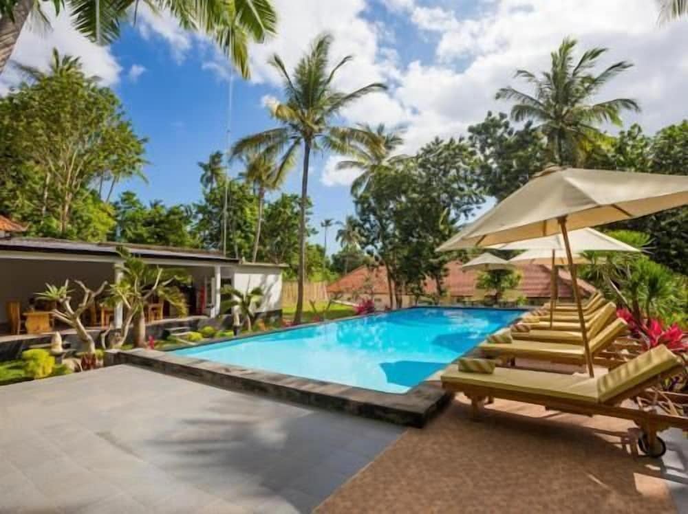 Bintang Bungalow 53/61