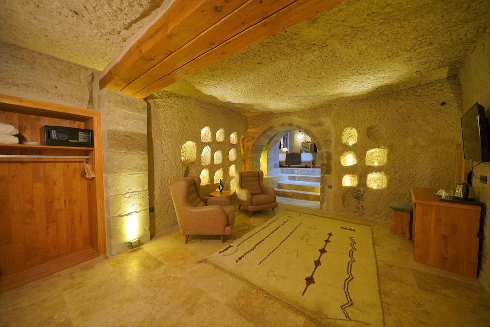 Cappadocia Secret Hill Cave Suites 24/47