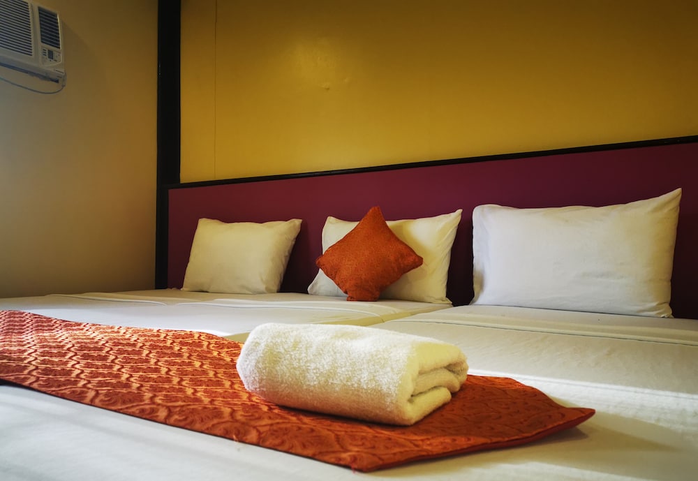 Orange Pearl Beach Resort 51/81