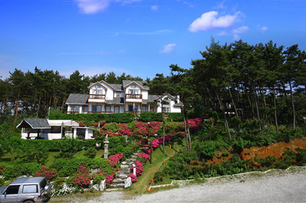 Taean Petit Maison Pension 45/50