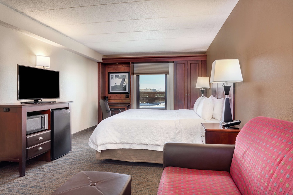 Hampton Inn Milwaukee/Brookfield 23/36