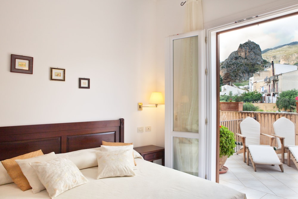 ROOM, DOUBLE BED, MOUNTAIN VIEW, TERRACE