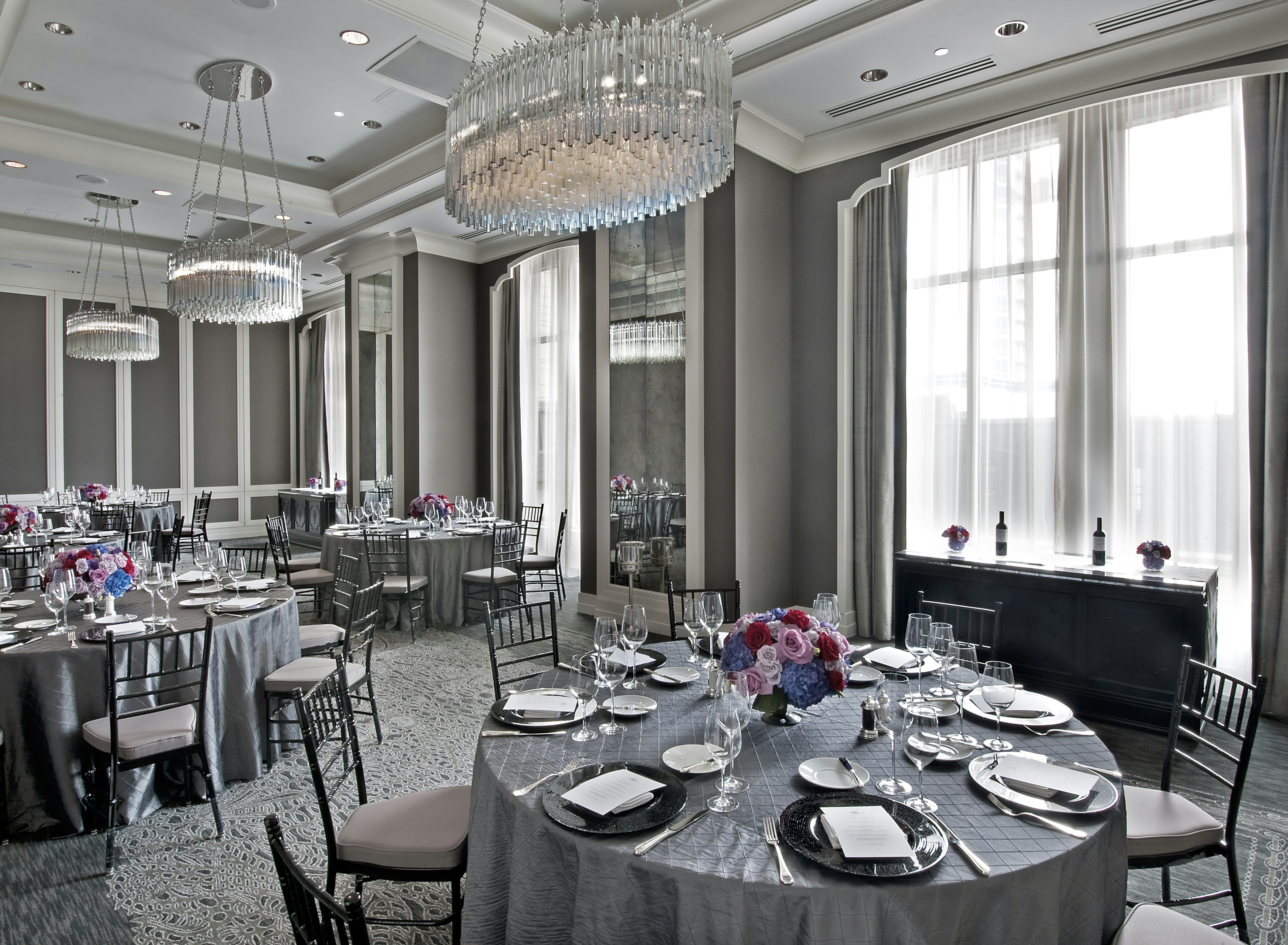 Waldorf Astoria Chicago 80/99