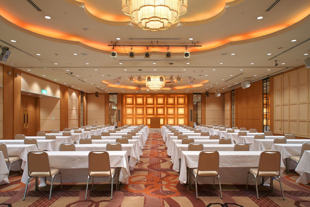 Alpico Plaza Hotel 46/49