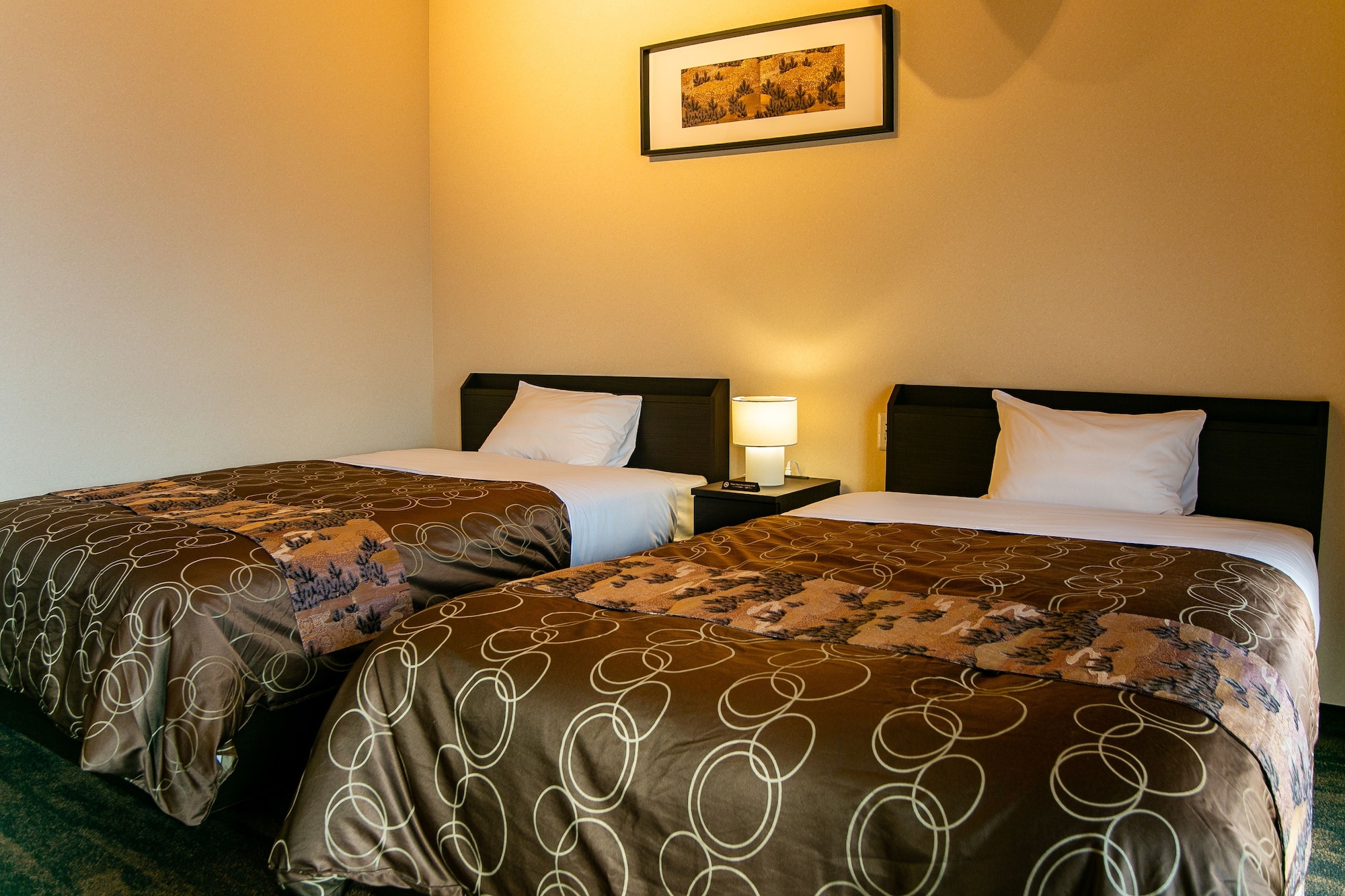 SUPERIOR, TWIN BEDS