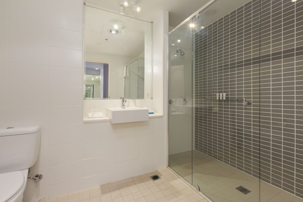 Sage Hotel Wollongong 22/75
