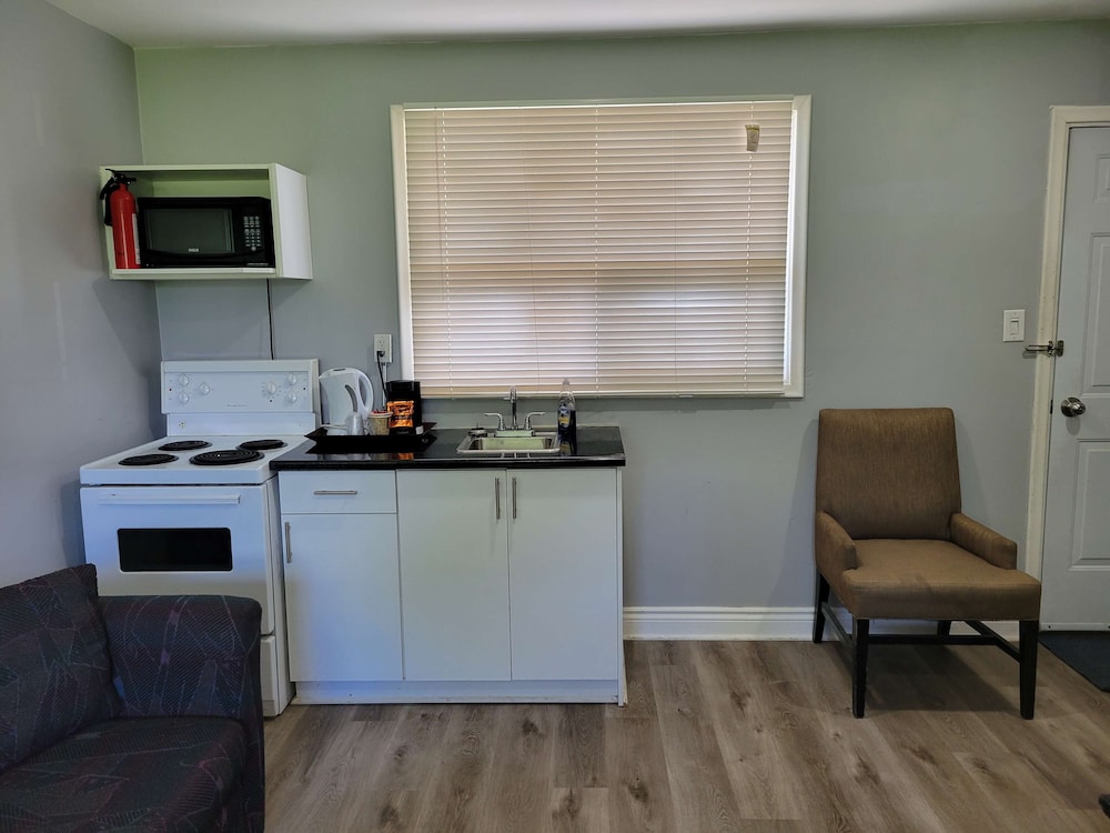 Knights Inn Cobourg 28/47
