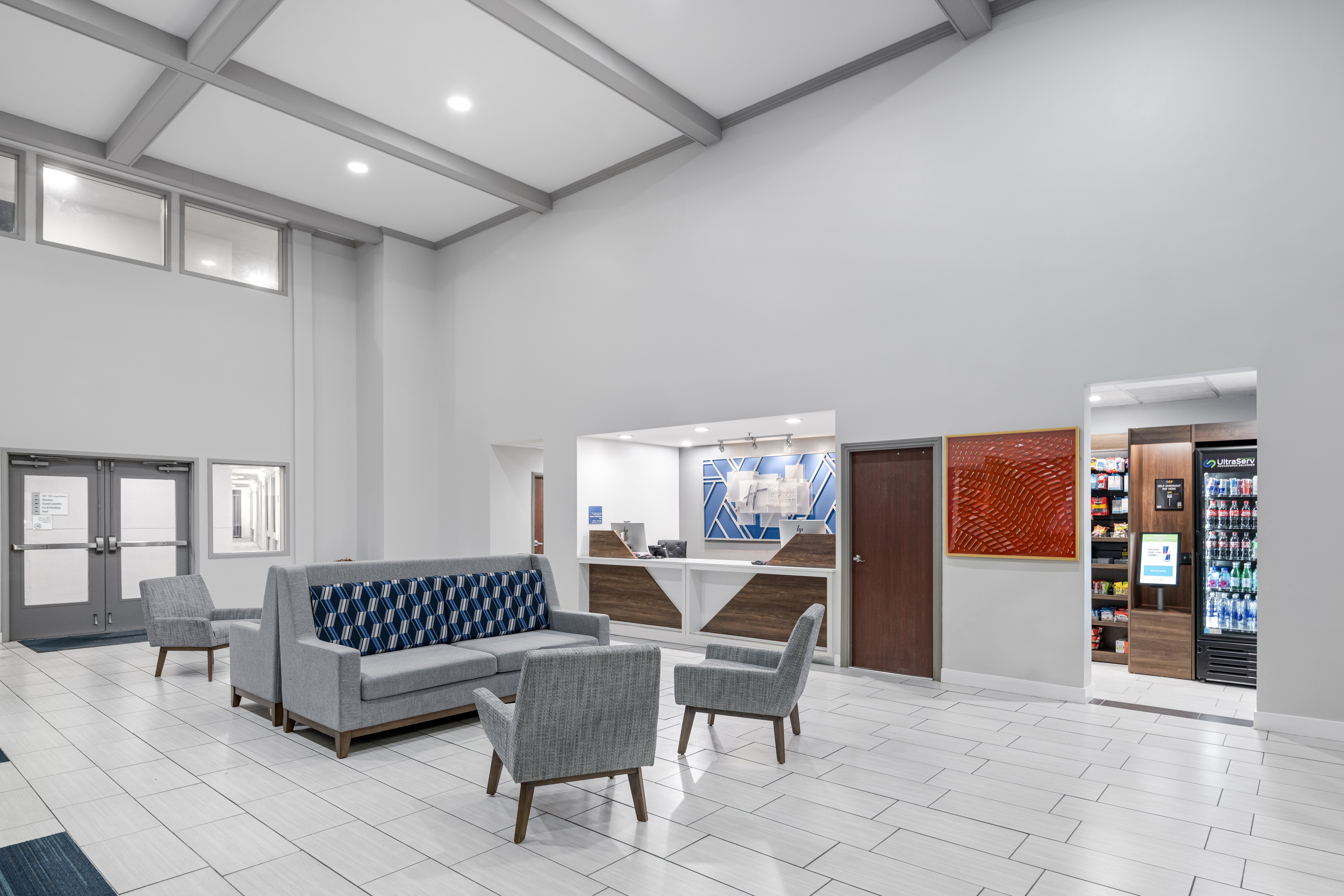 Holiday Inn Express Hotel Suites San Dimas 38/54