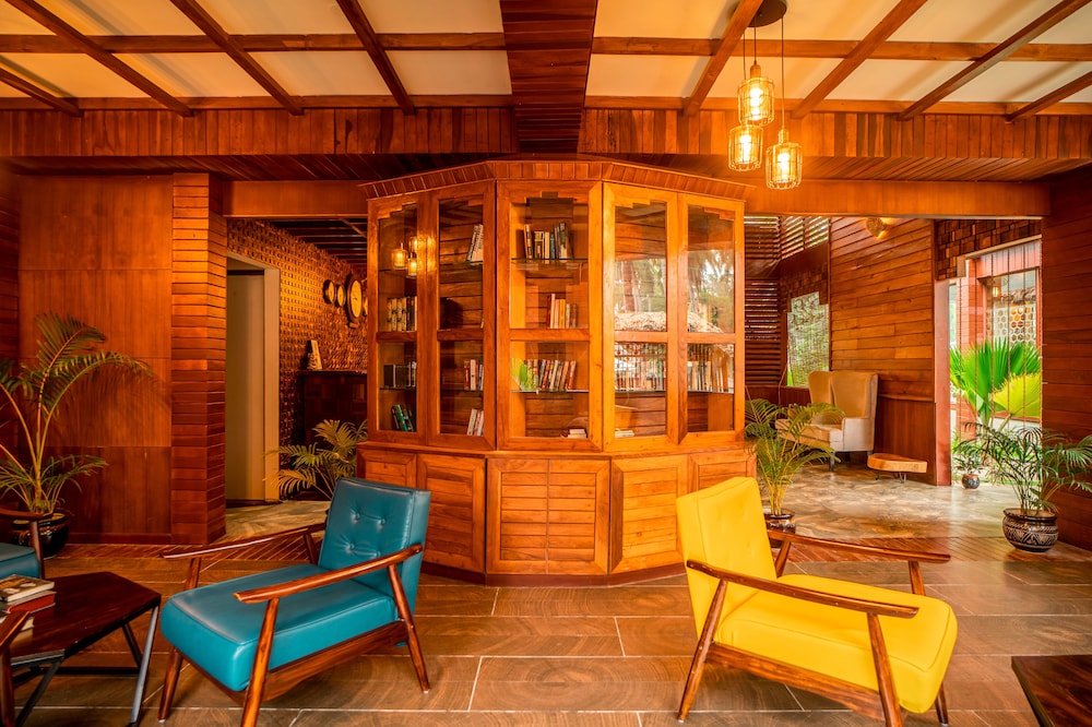 Coral Reef Resort 9/50