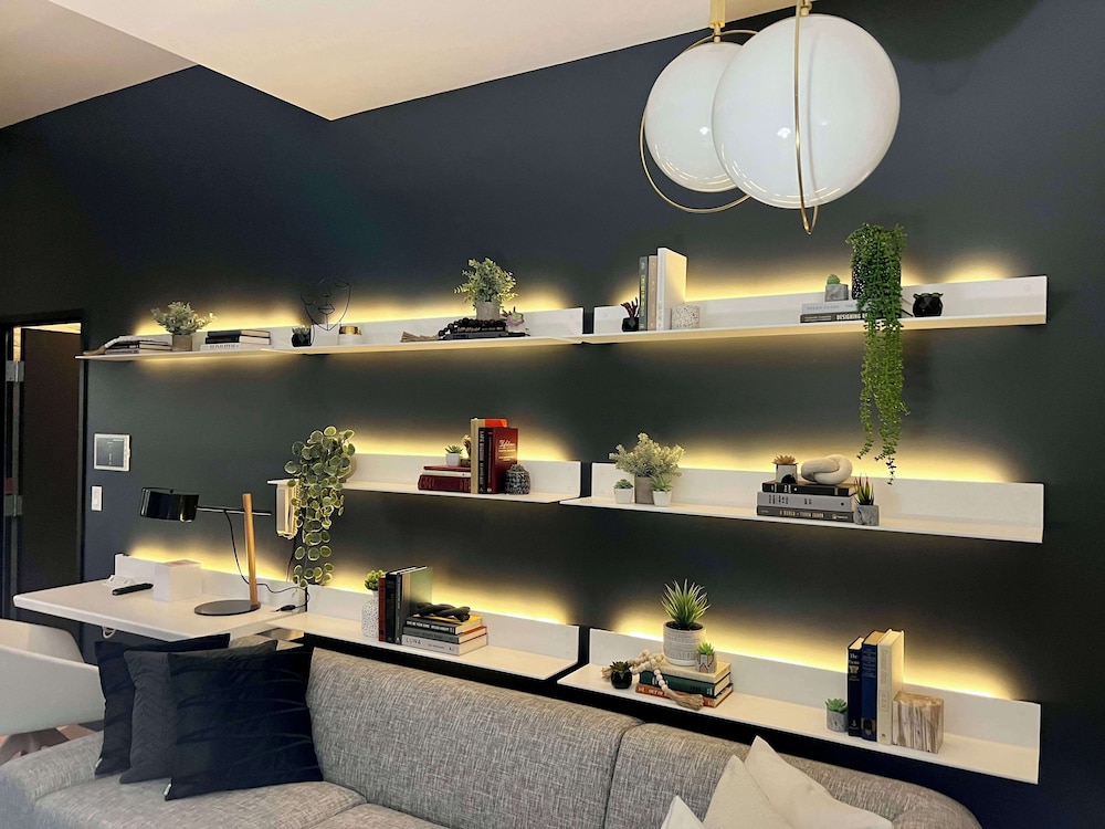 YOTEL San Francisco, Select by Hilton 73/76