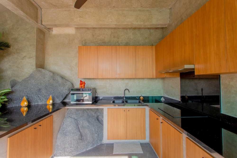 Baan Saint Tropez Villas Kata Beach 18/82