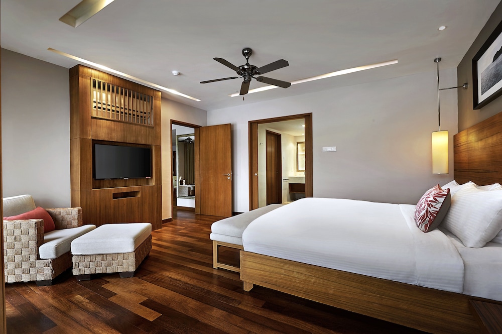 The Taaras Beach and Spa Resort 10/50