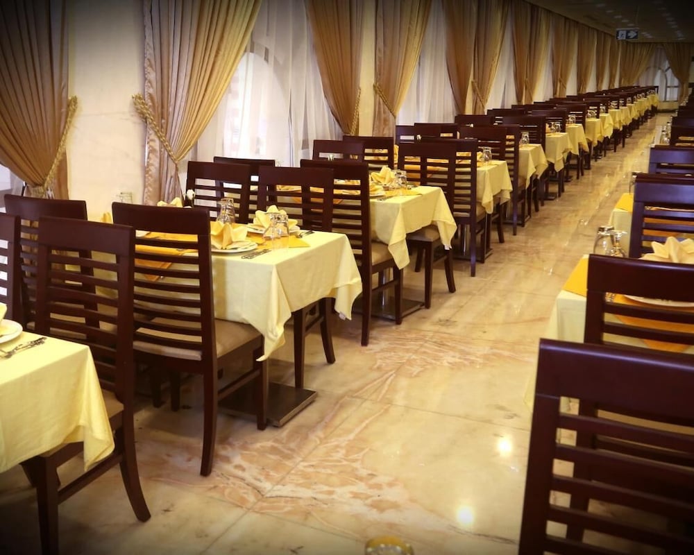 فندق سكاي فيو(Sky View Hotel) 45/59