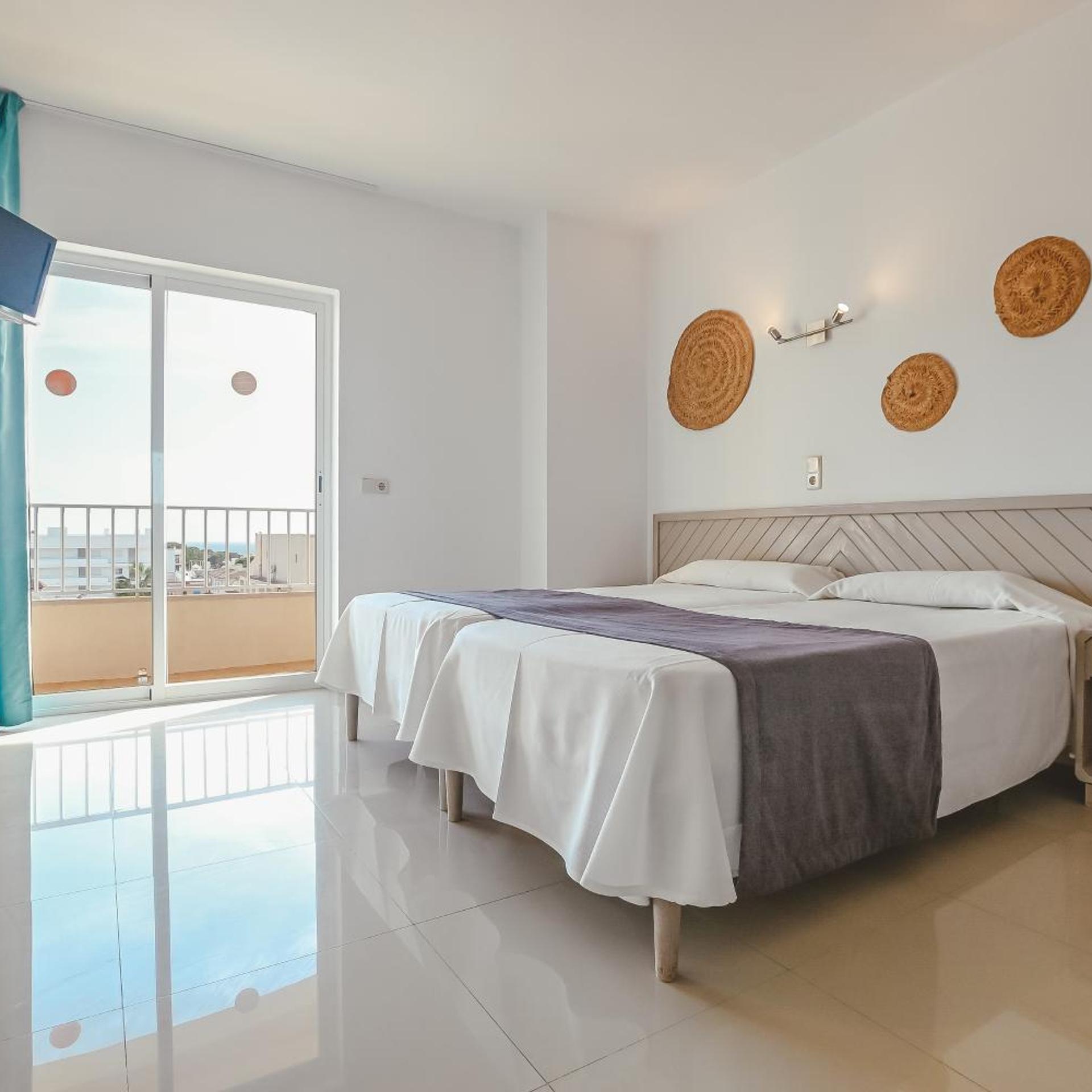 استوديو بشرفة، Hotel Lliteras 4/10