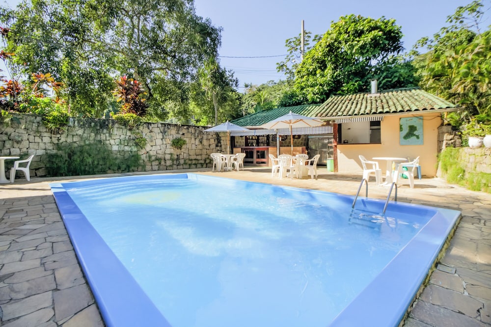 Feiticeira Praia Hotel 49/79