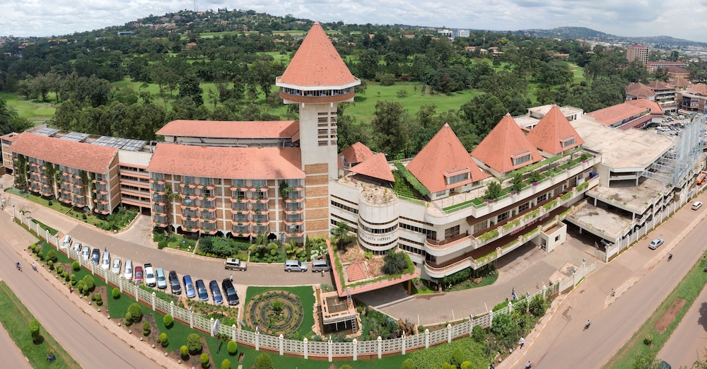 GOLF COURSE HOTEL 20/42