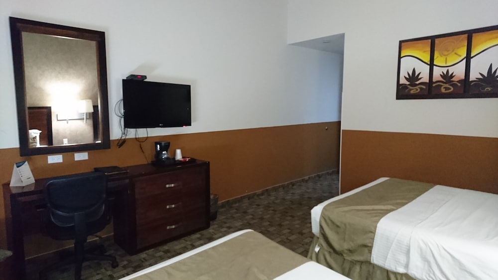 Comfort Inn Chihuahua, CHH 22/27
