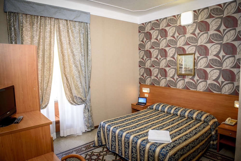 Hotel Emmaus 14/35