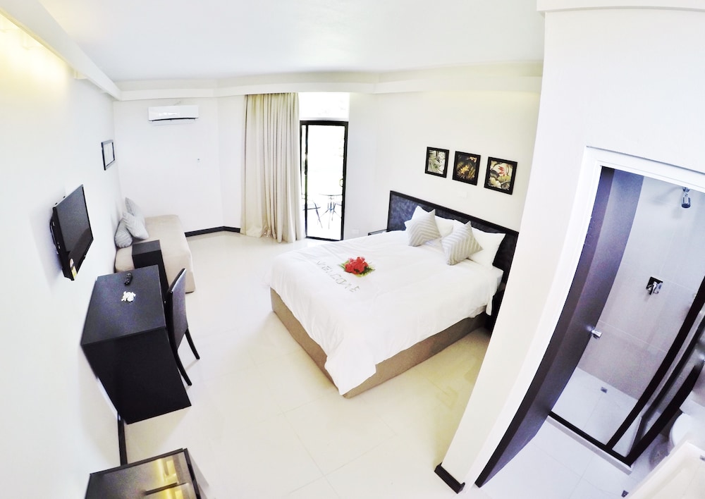 Hotel Oasis 20/32
